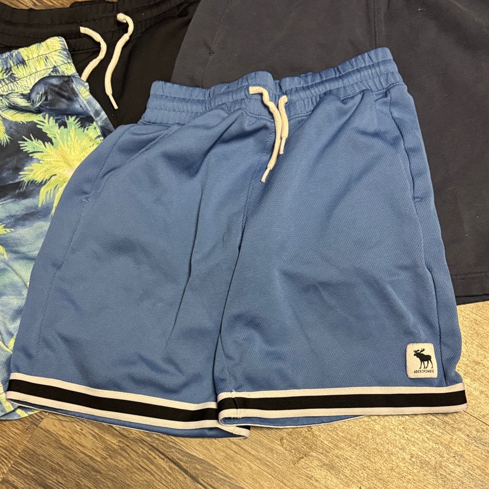 Abercrombie & Fitch boys shorts bundle of 5 - Picture 3 of 7